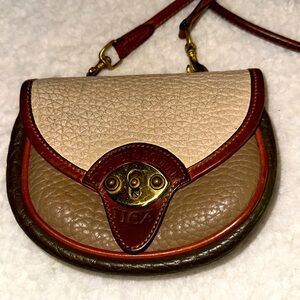 Vintage dooney & bourse waist and crossbody bag